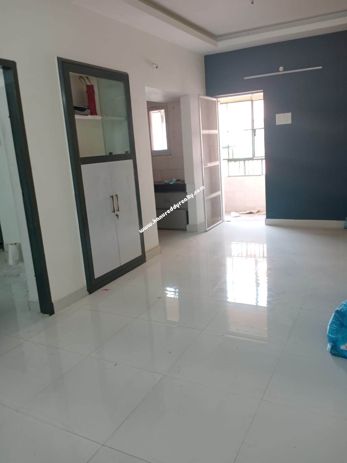 Semi Furnished 2BHK Flat for Sale at Balakrishna Road, West Mambalam
